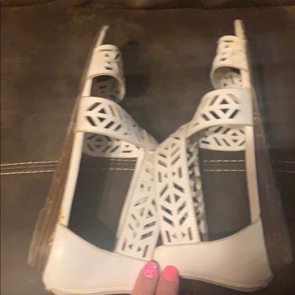 Sandals - Picture 5 of 7